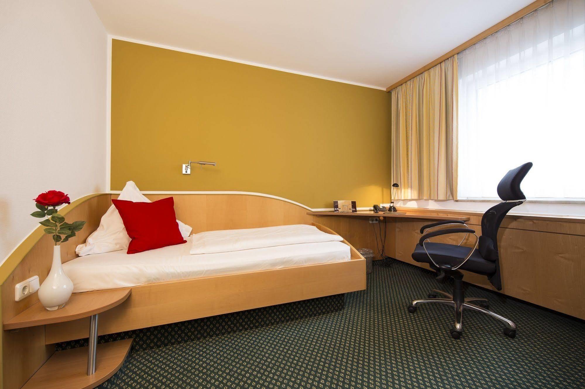 L'Escala Otel Dreieich Dış mekan fotoğraf